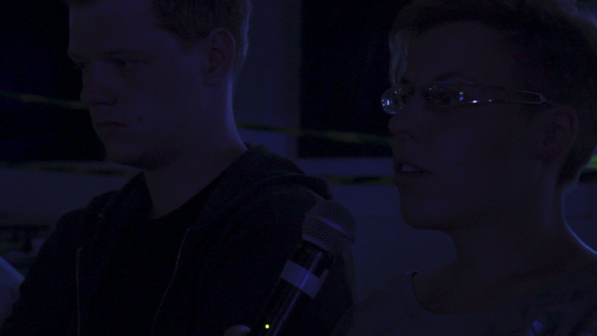 «Почему я (не) отношу себя к ЛГБТ-сообществу?»