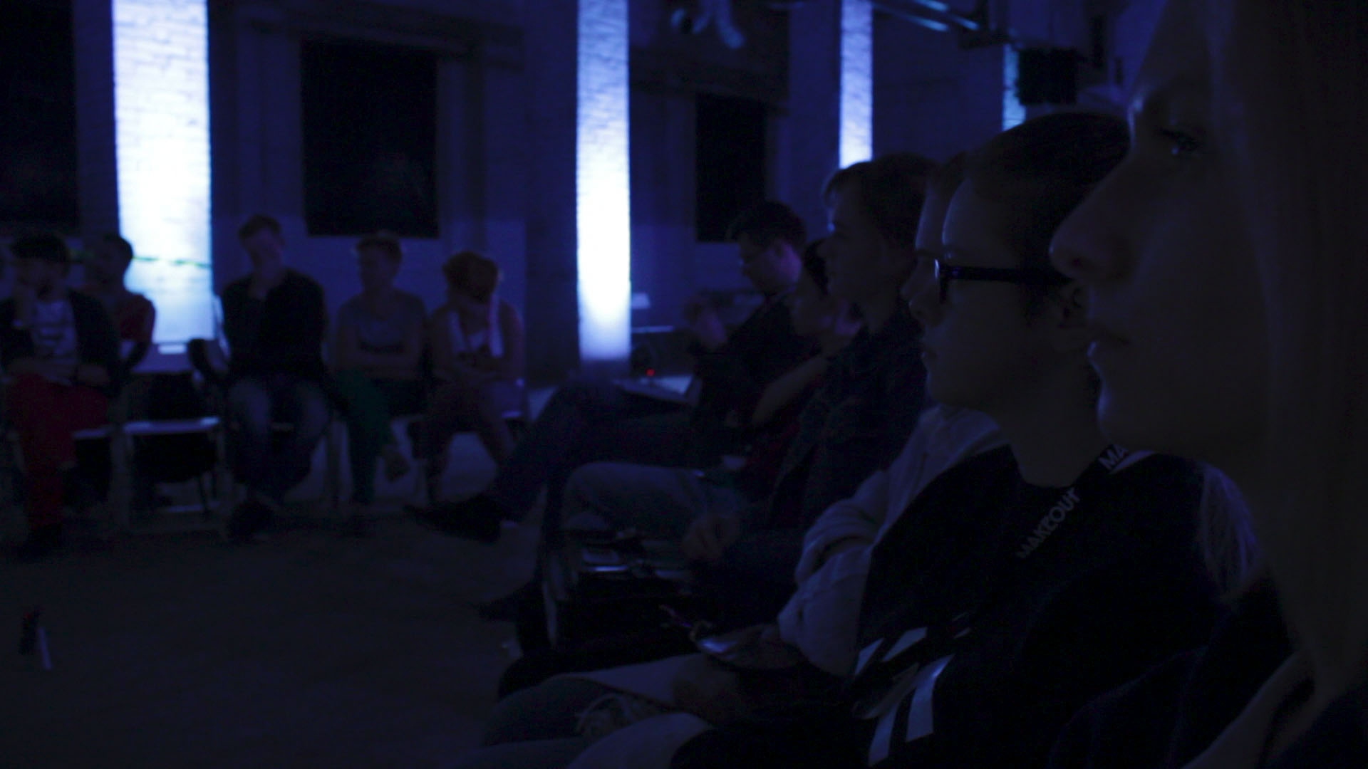 «Почему я (не) отношу себя к ЛГБТ-сообществу?»