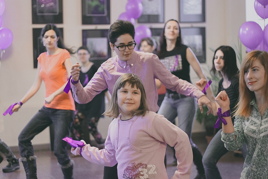 «Я танцую, потому что выжила»: Беларусь впервые приняла участие в международной акции One Billion Rising